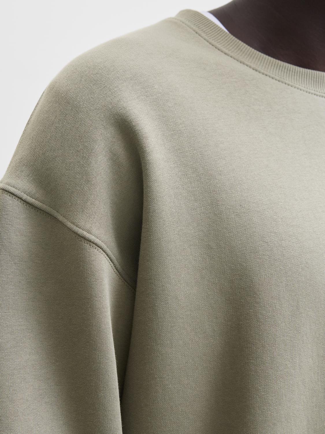 model_shot-detail