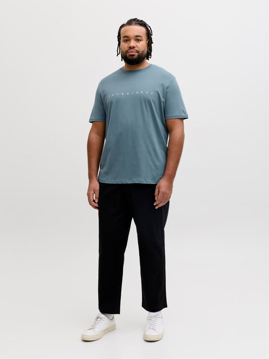 model_shot-front_full