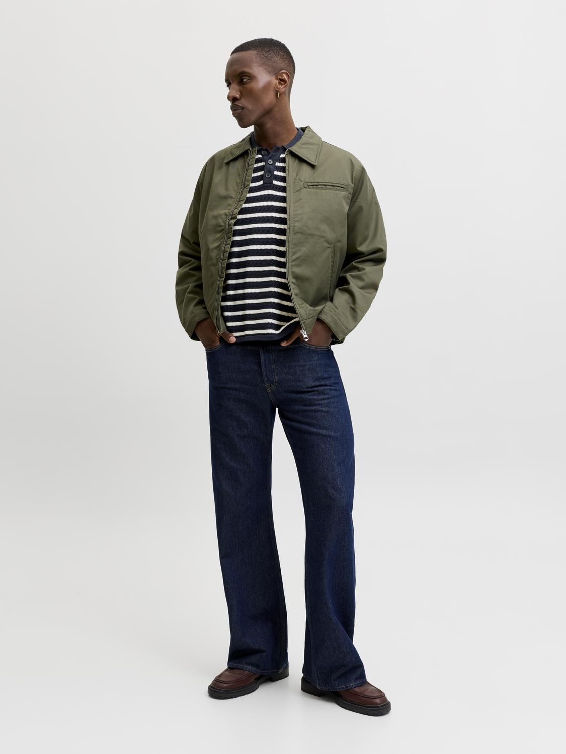 model_shot-front_full