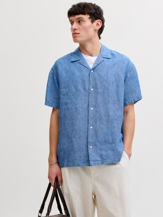 model_shot-front