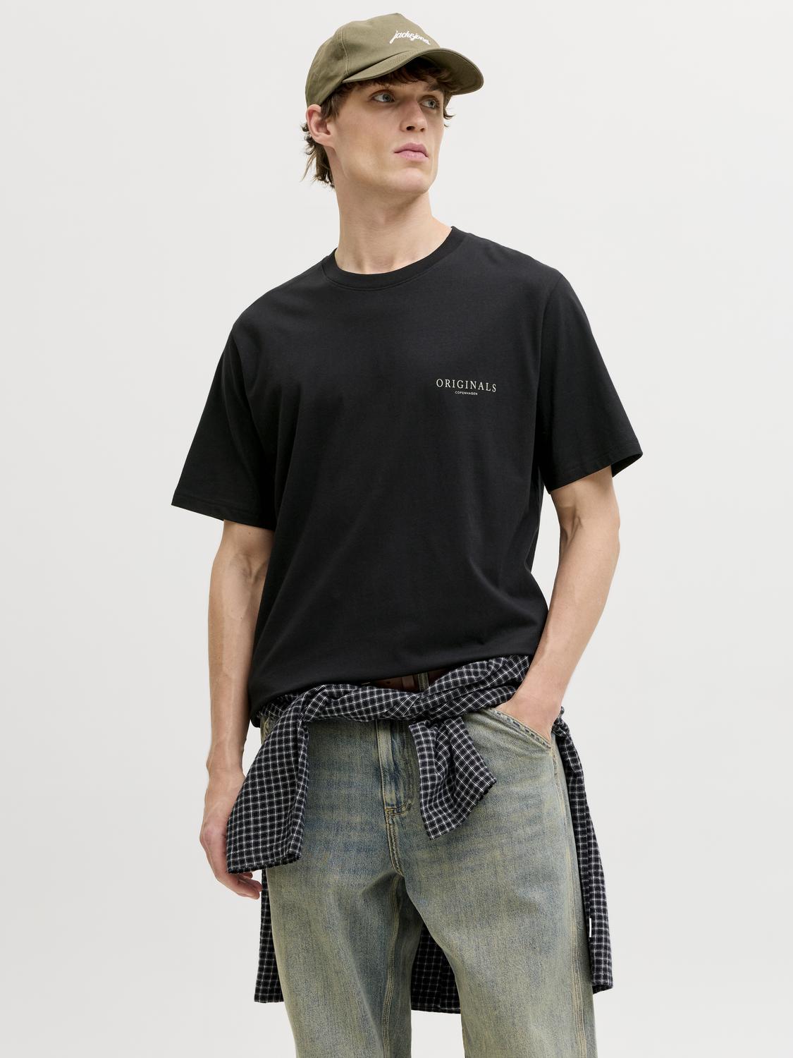 model_shot-front