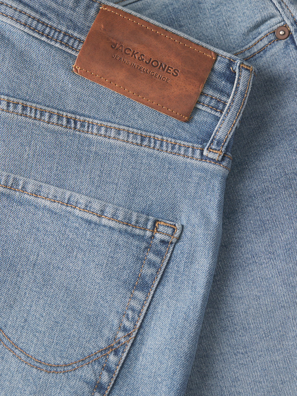 model_shot-detail