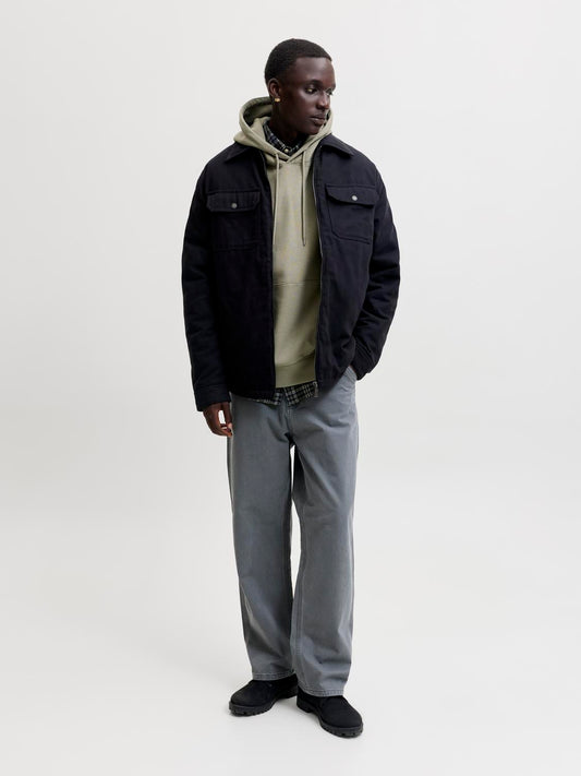 model_shot-front_full