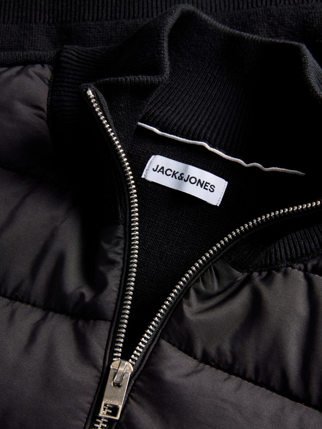 model_shot-detail