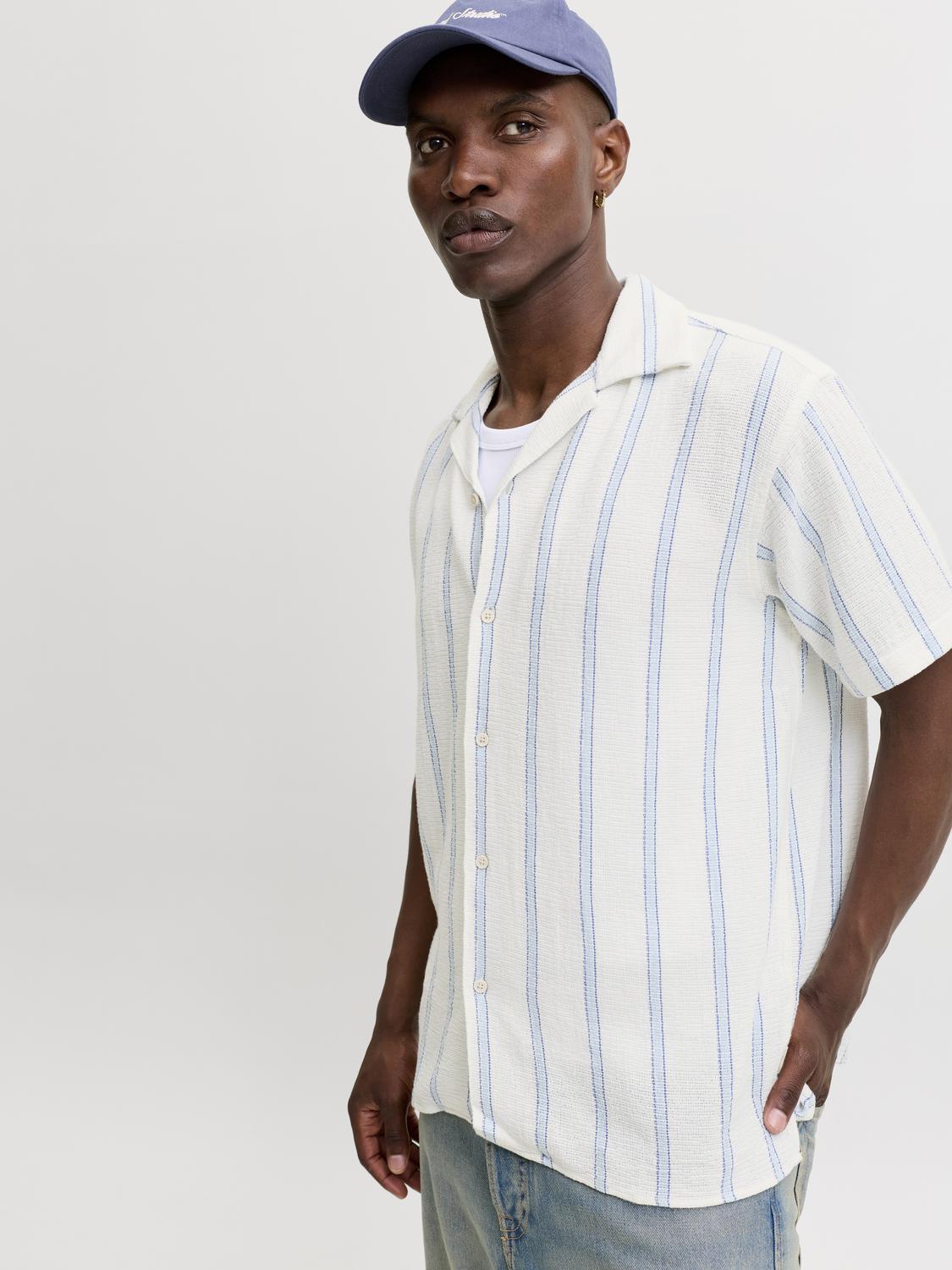 model_shot-creative
