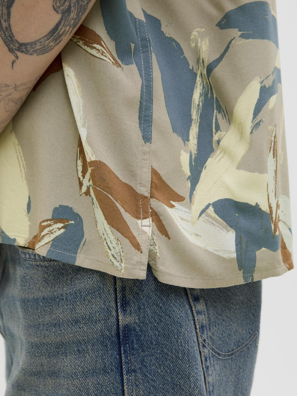 model_shot-detail