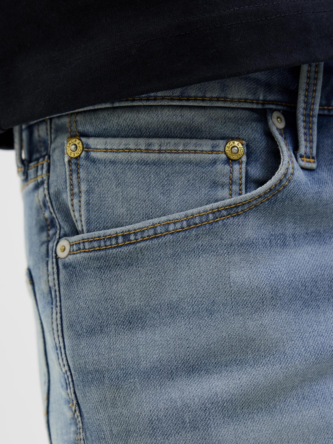 model_shot-detail