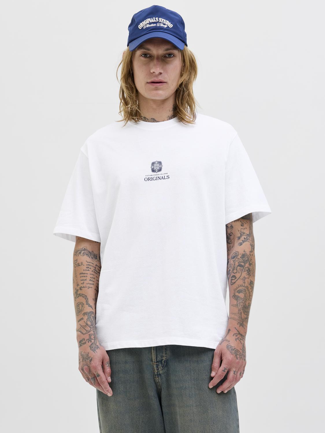 model_shot-front