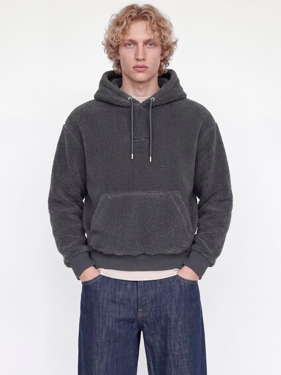 model_shot-front