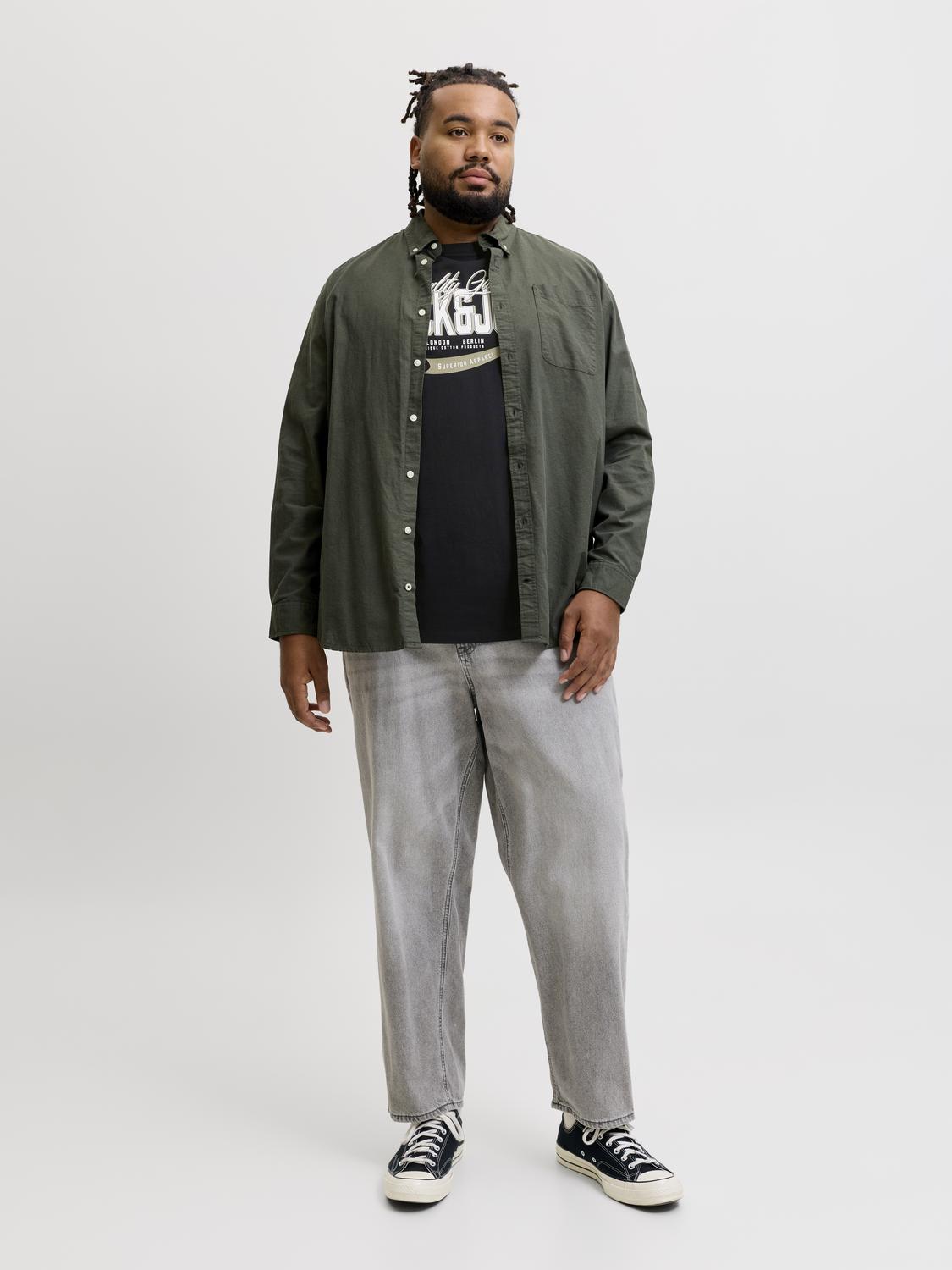 model_shot-front_full