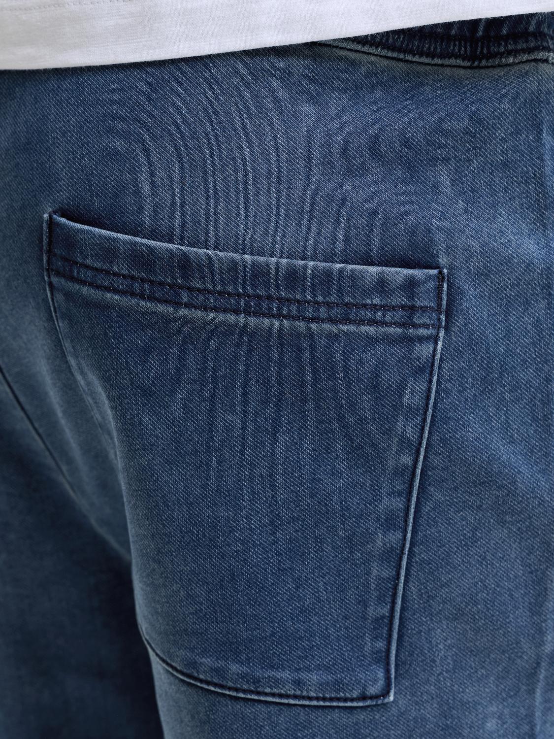 model_shot-detail