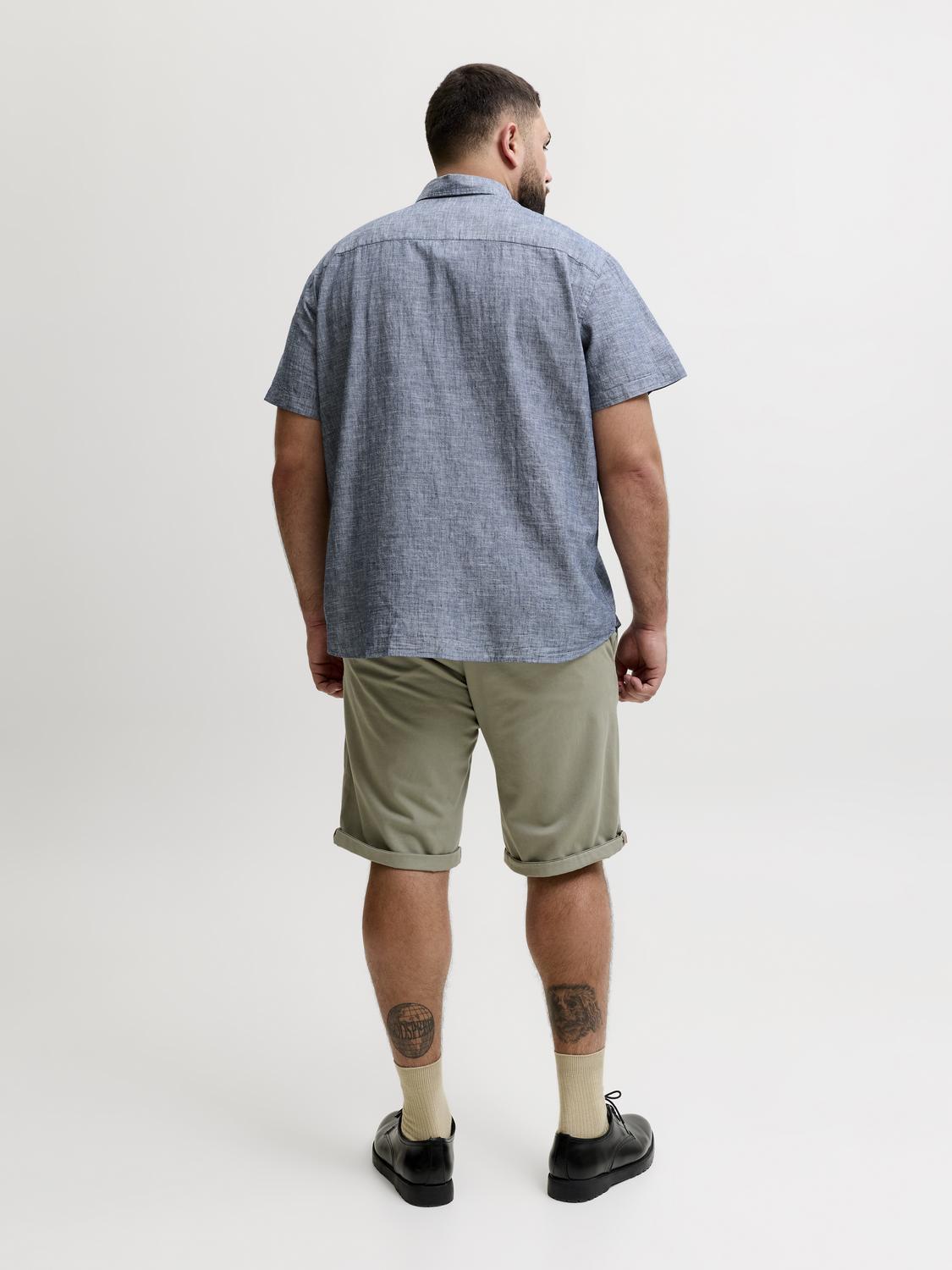 model_shot-back