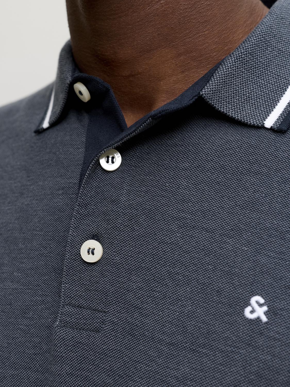 model_shot-detail