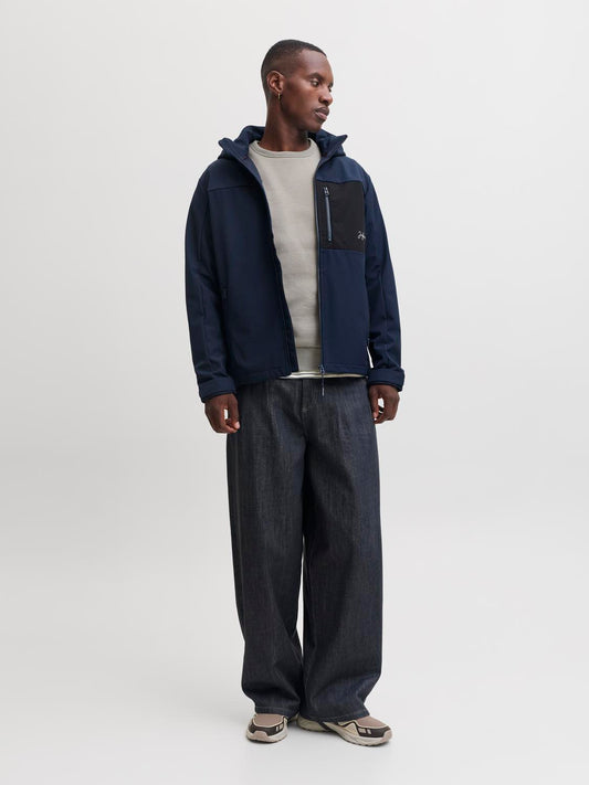 model_shot-front_full
