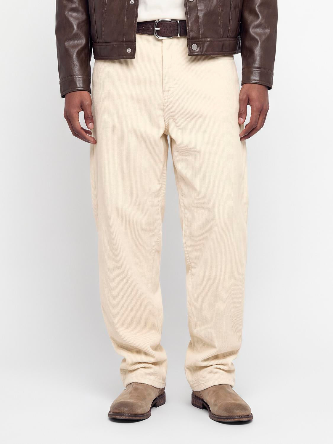 model_shot-front