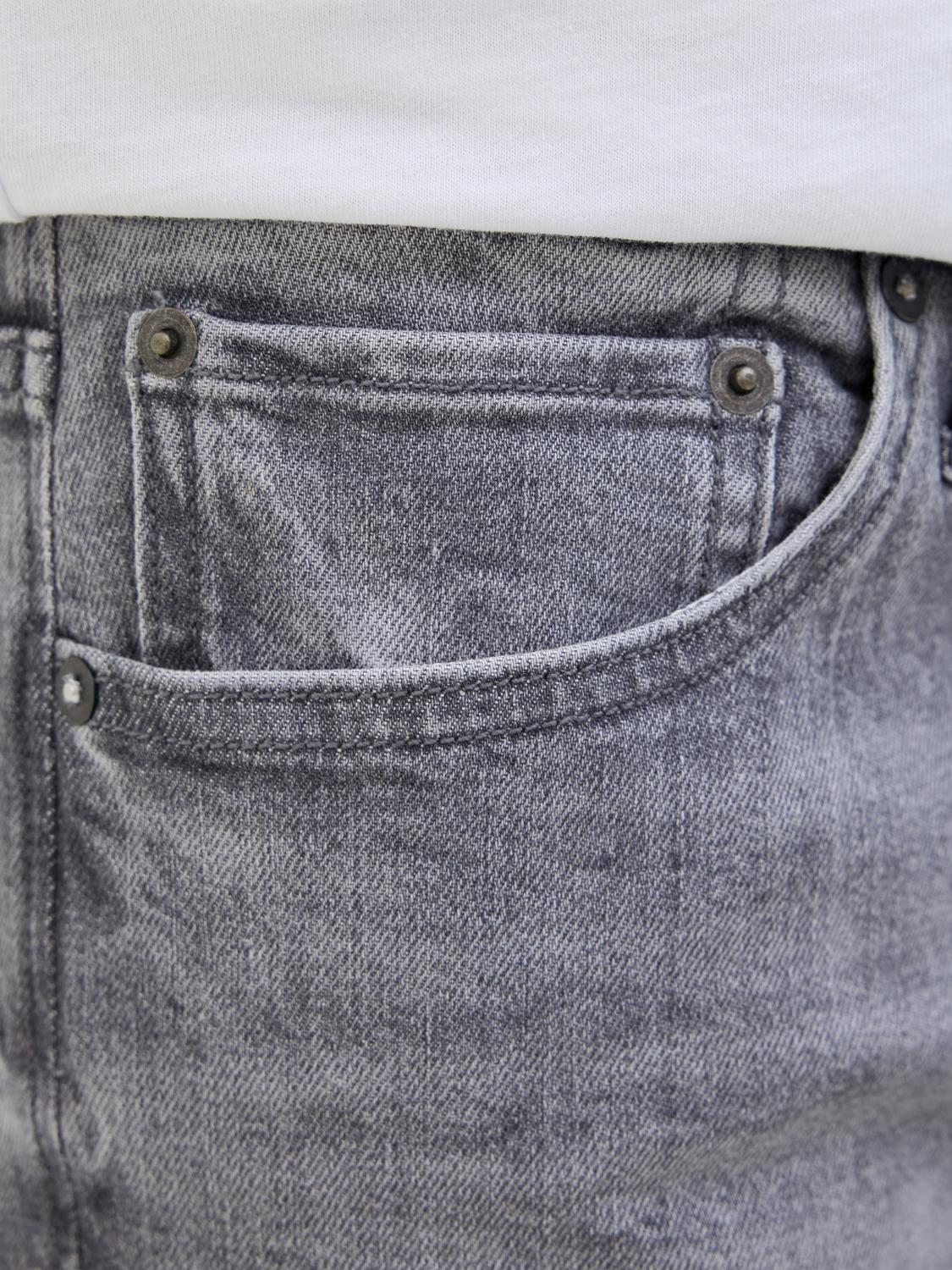 model_shot-detail