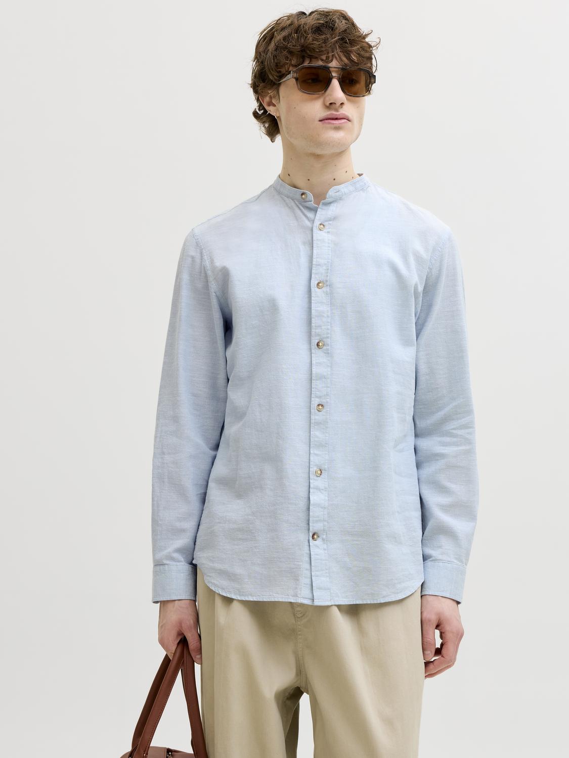 model_shot-front