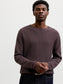 model_shot-creative