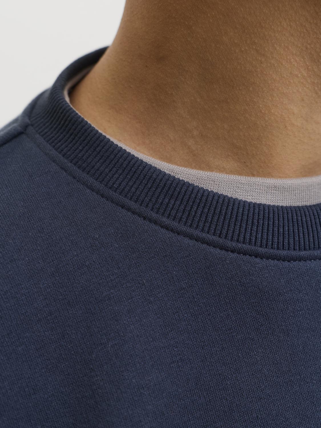 model_shot-detail