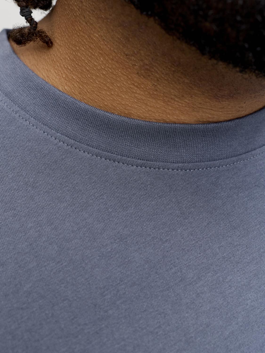 model_shot-detail