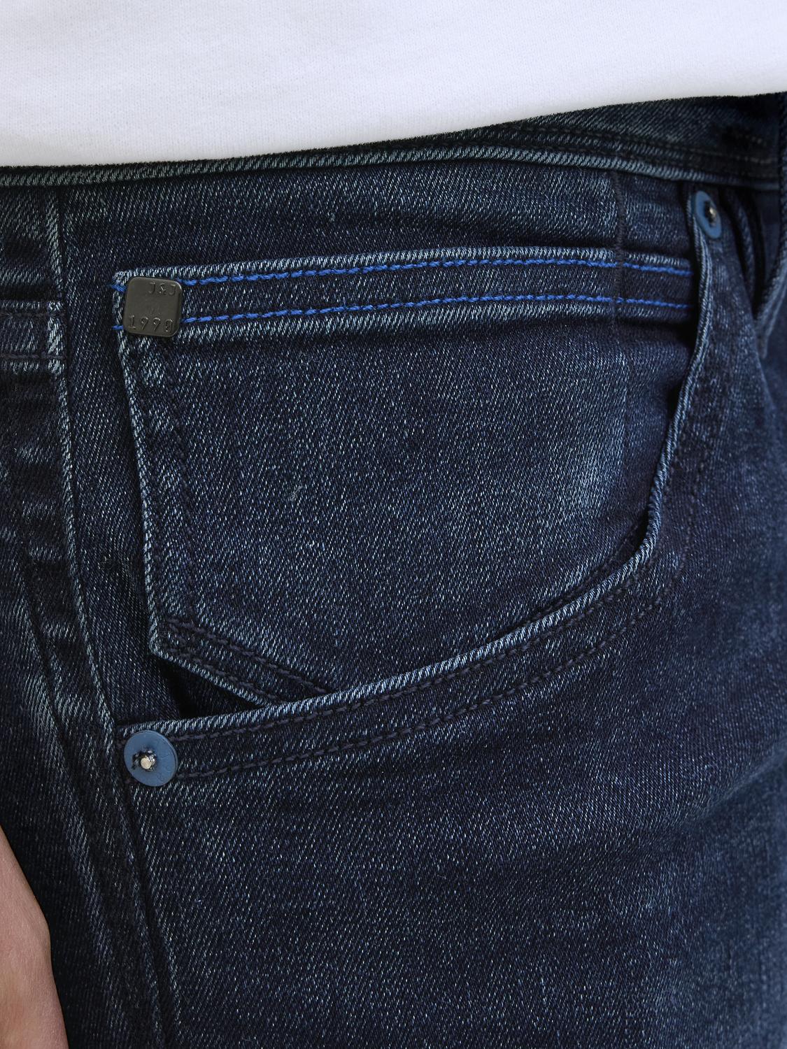 model_shot-detail