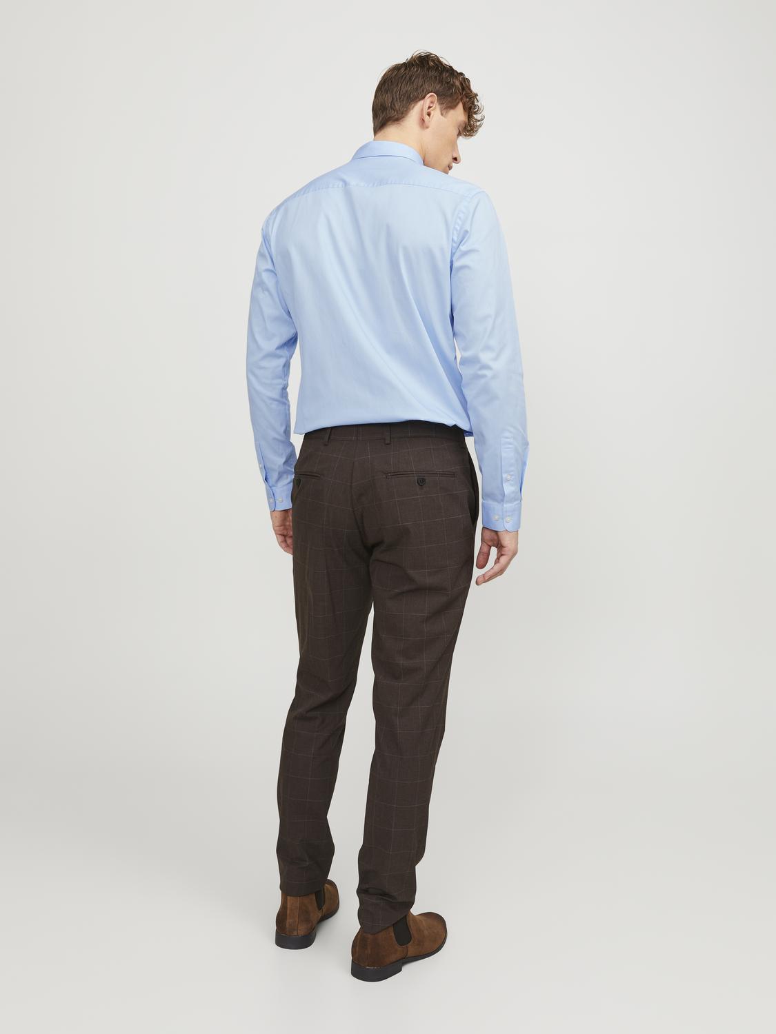 model_shot-back