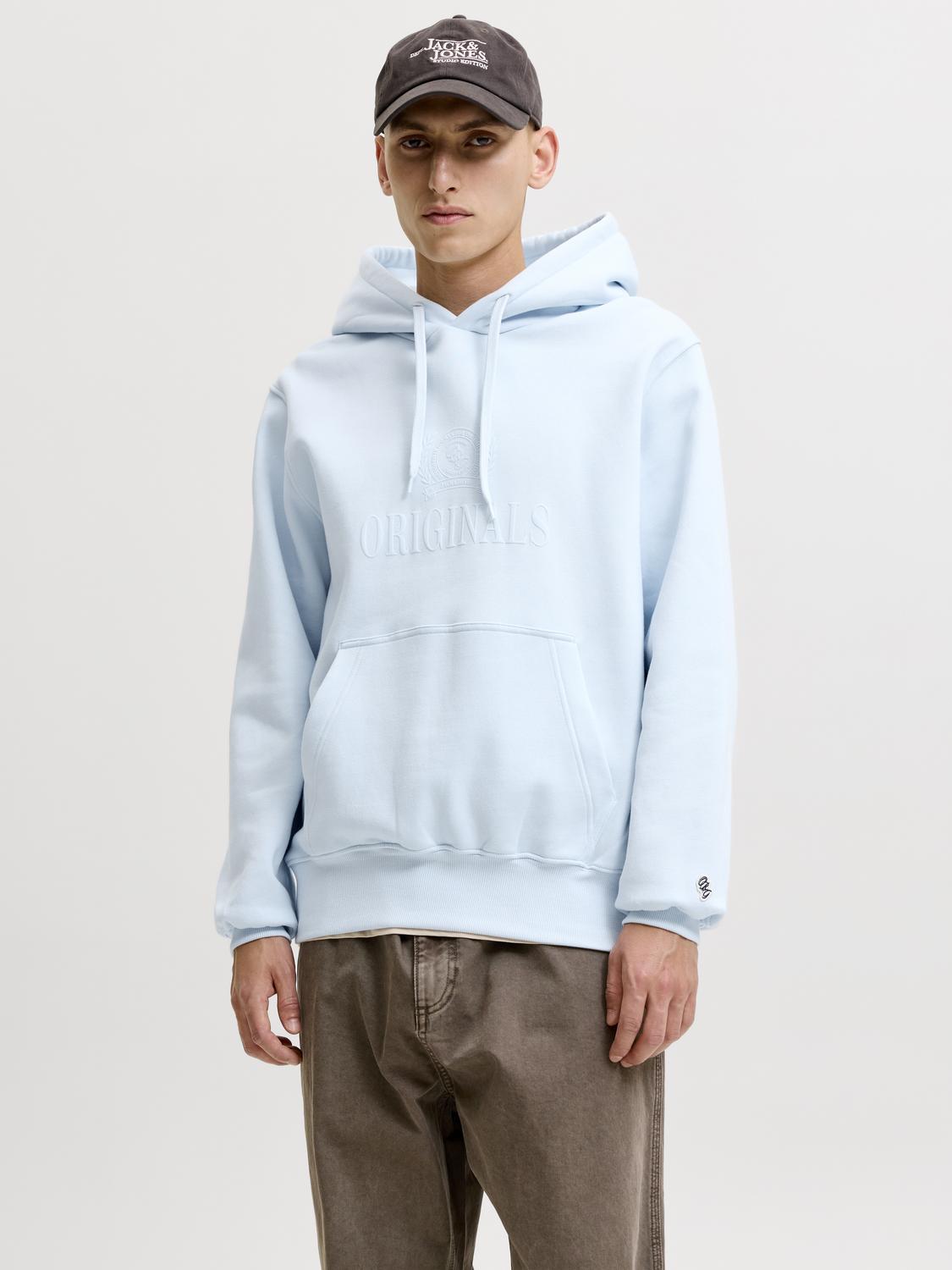 model_shot-front