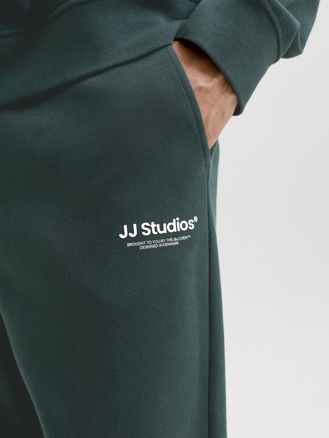 model_shot-detail