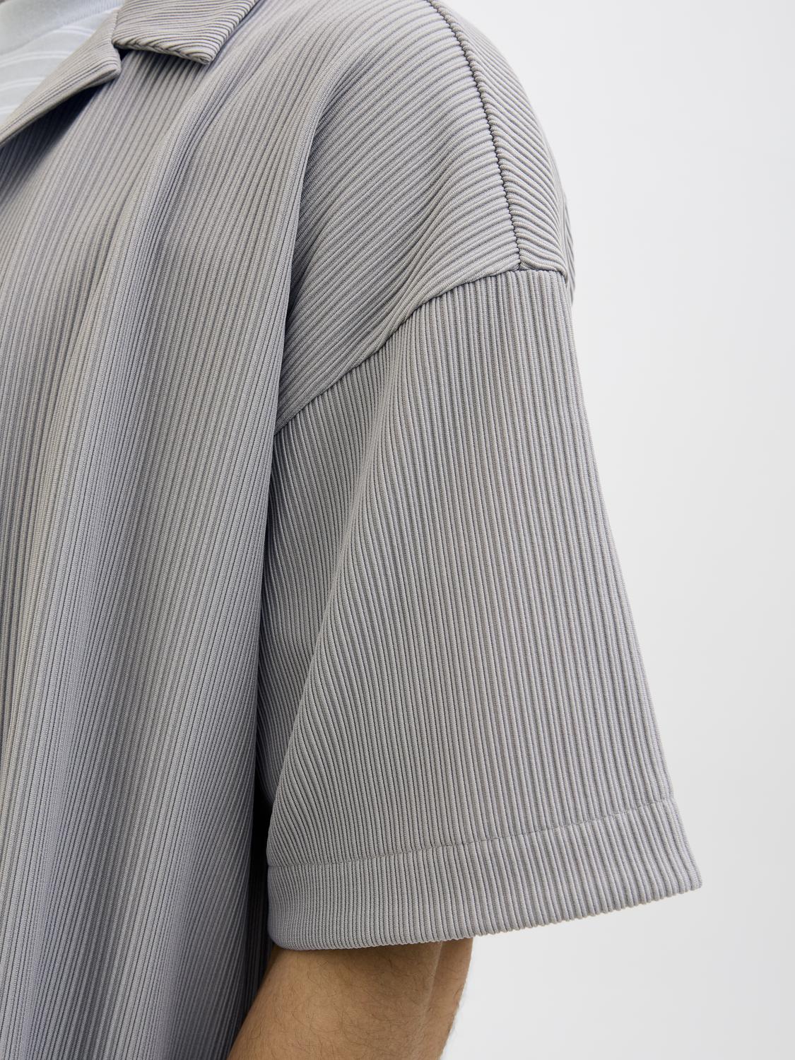 model_shot-detail