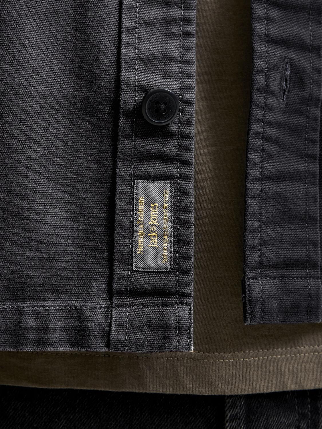 model_shot-detail