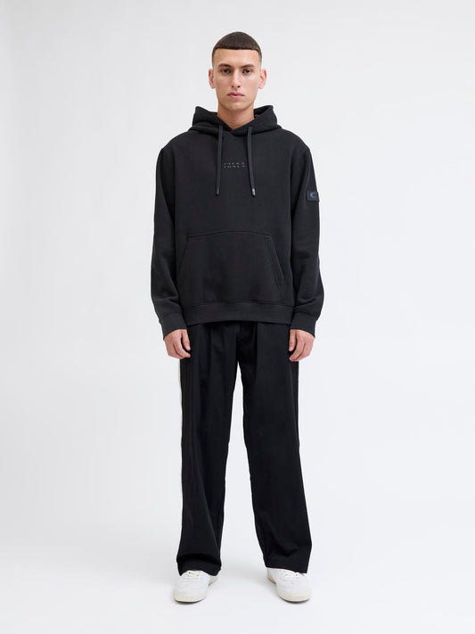 model_shot-front_full