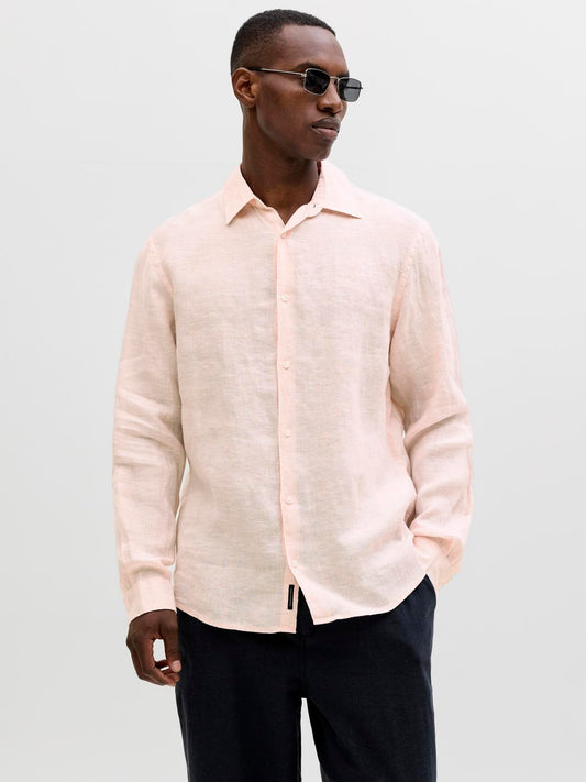 model_shot-front