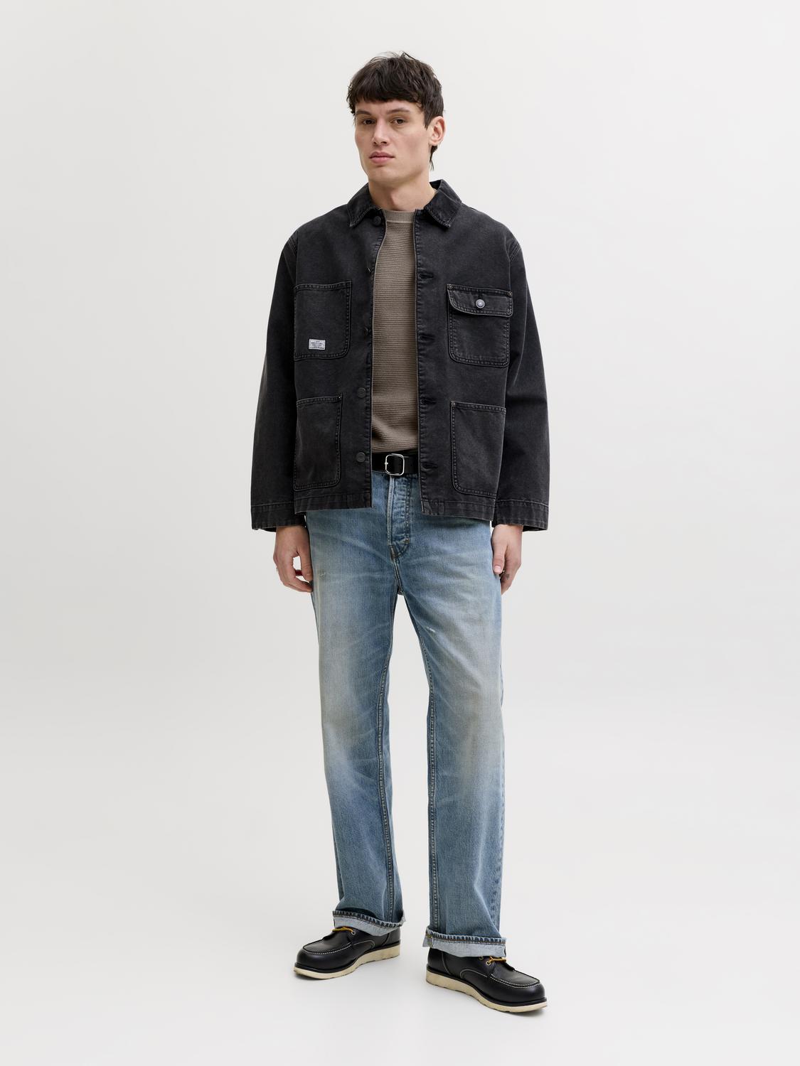 model_shot-front_full