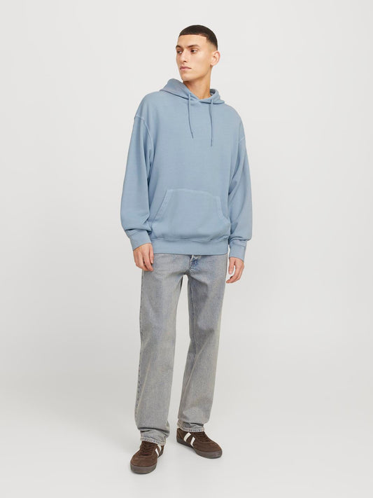 model_shot-front_full