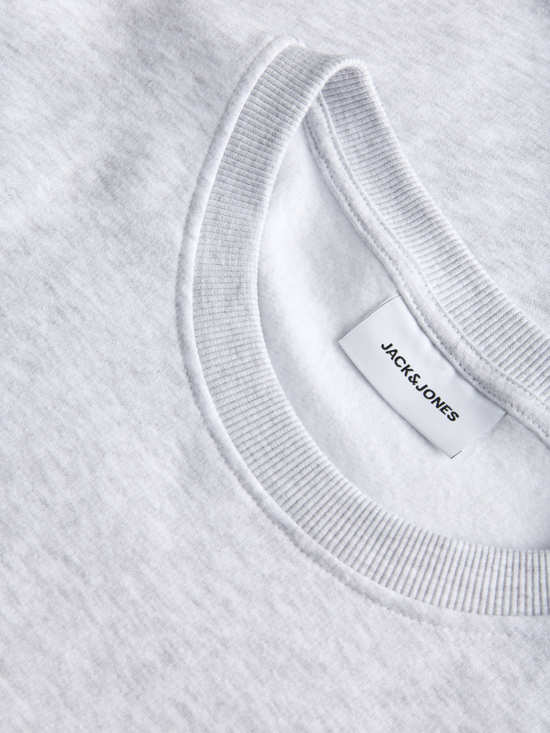 model_shot-detail