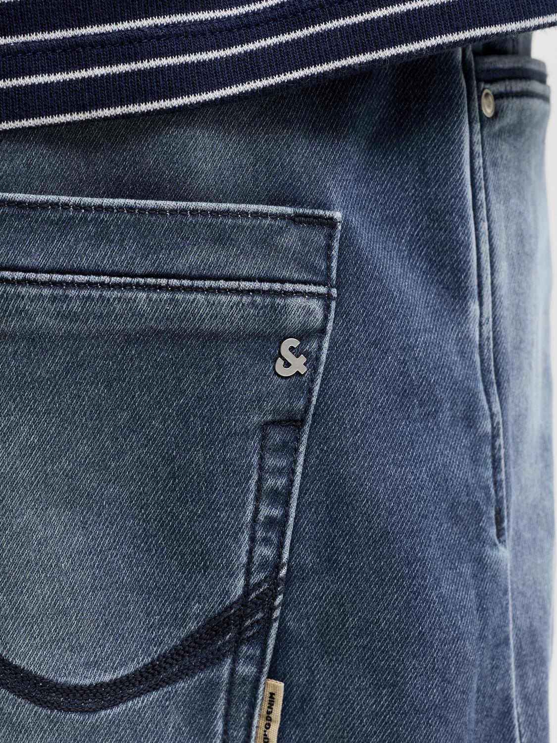 model_shot-detail