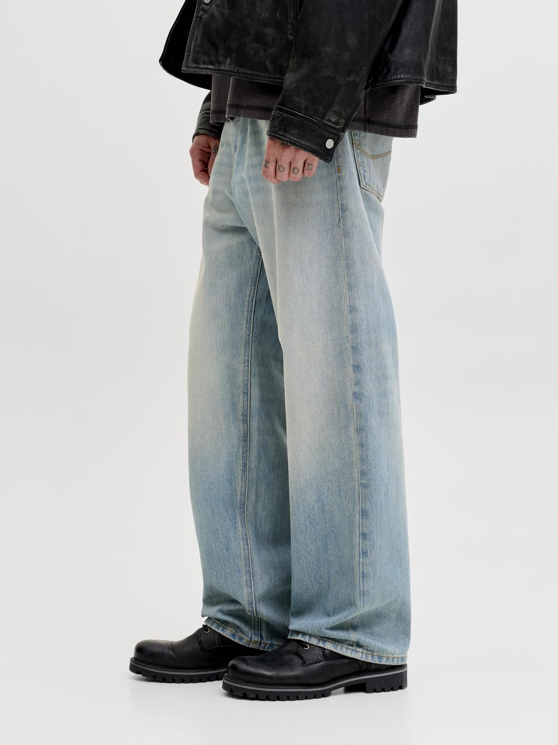 model_shot-detail