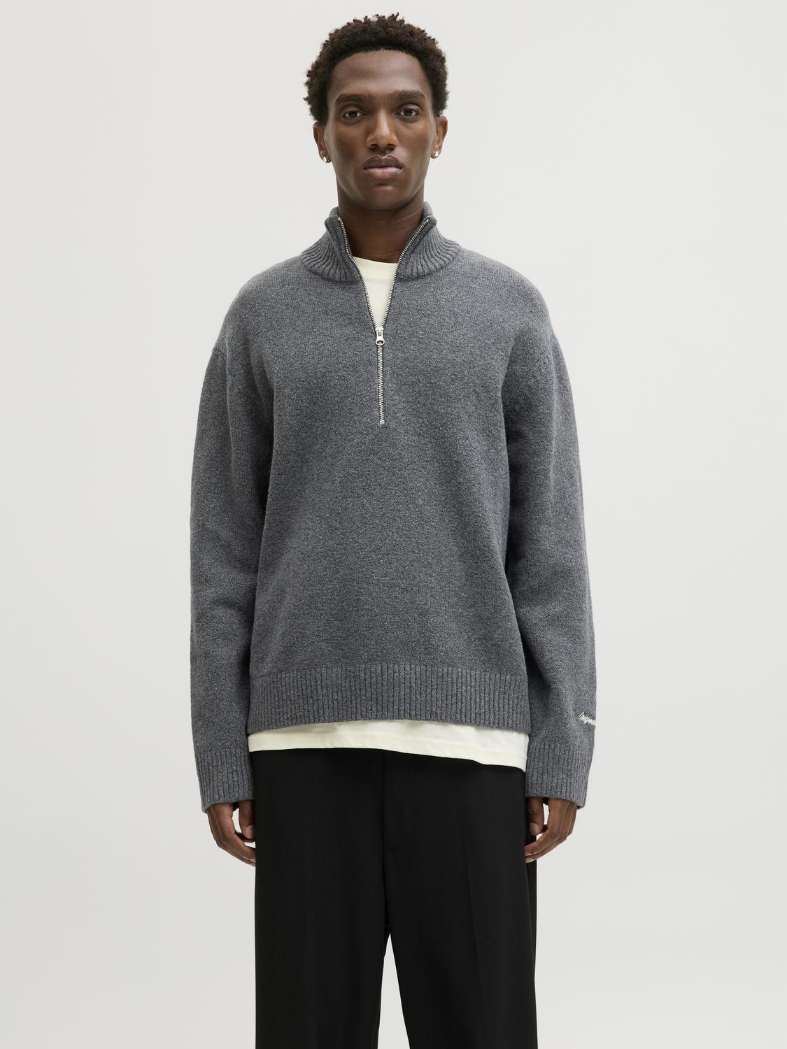 model_shot-front