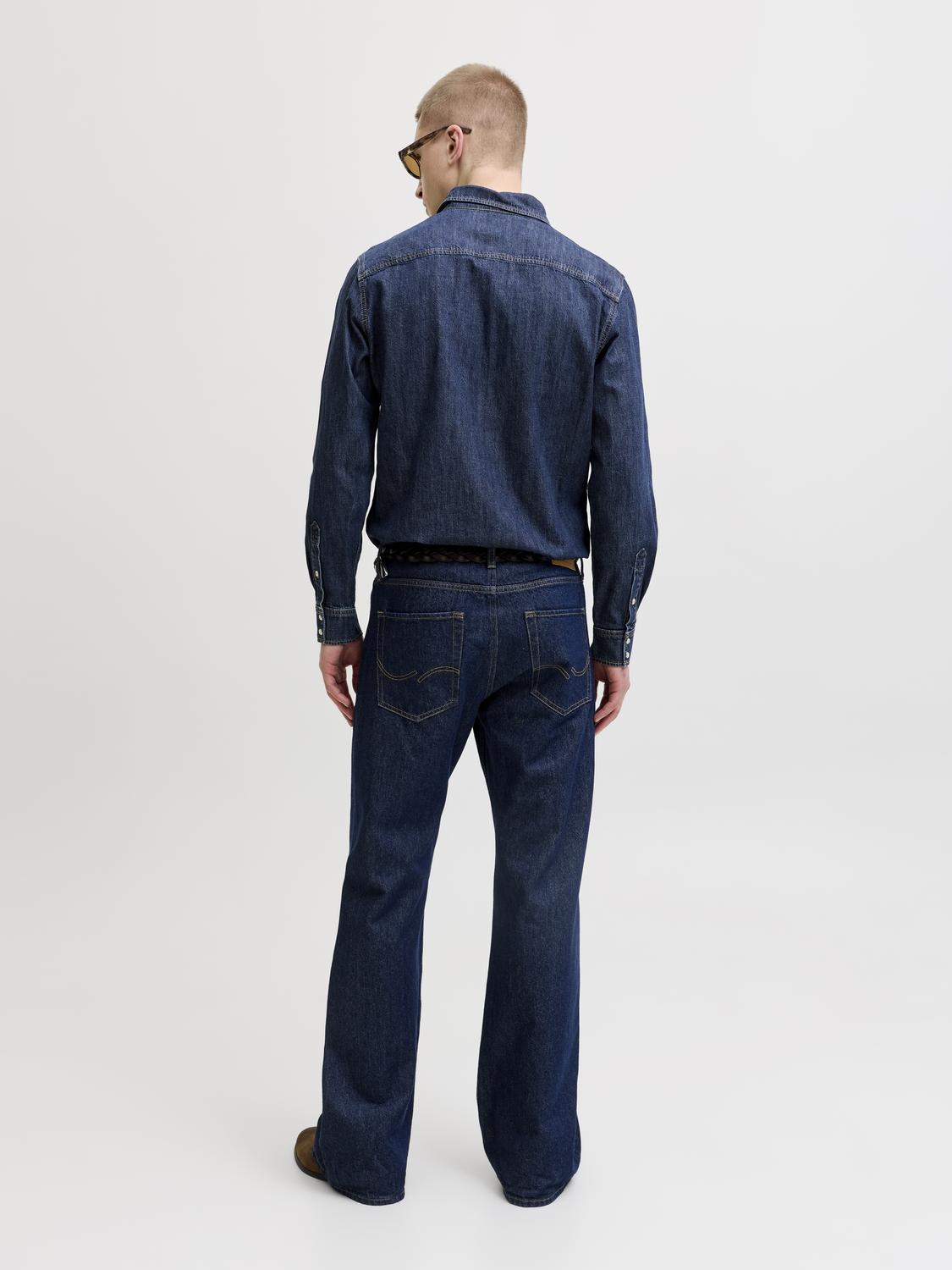 model_shot-back