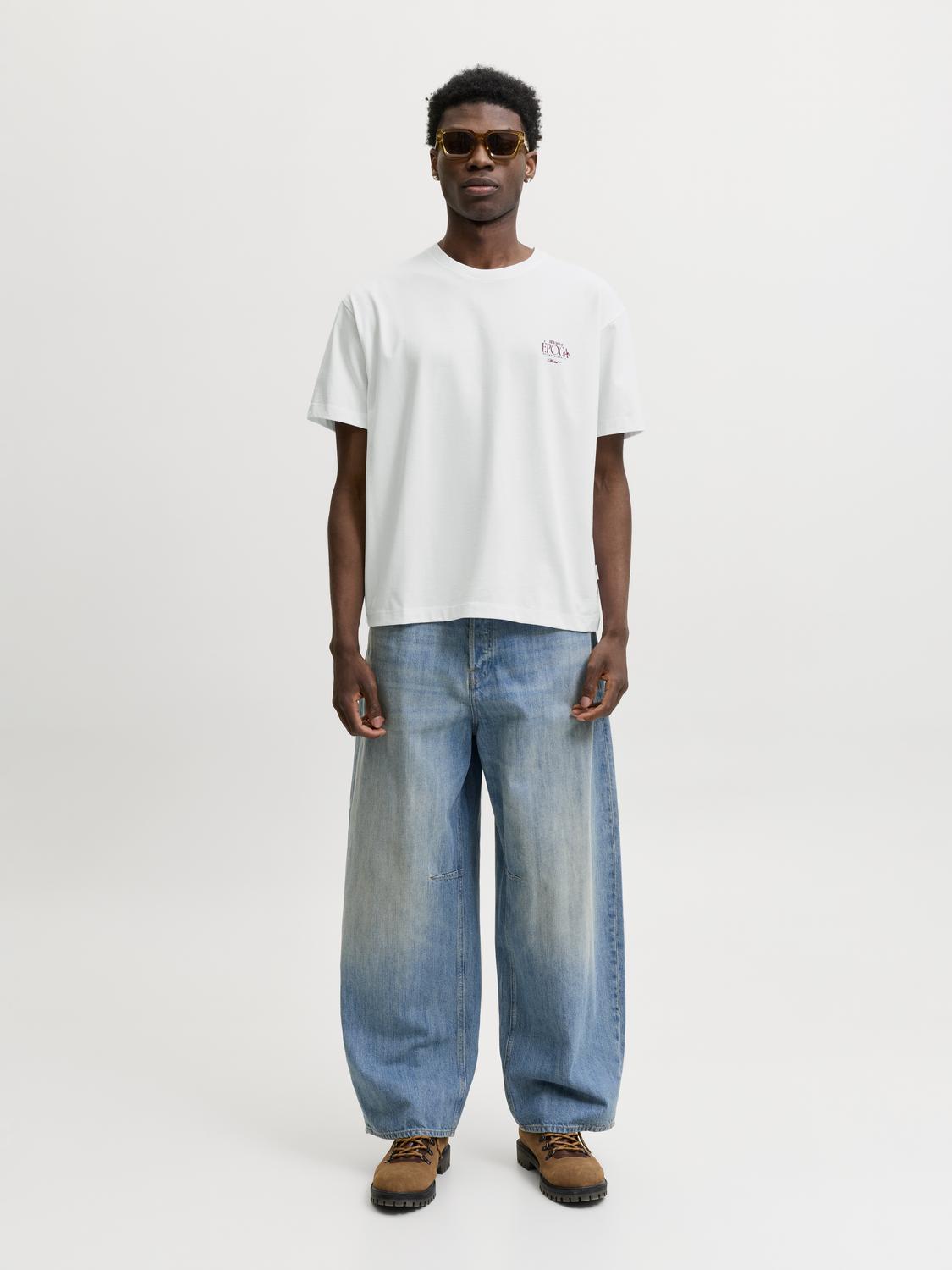 model_shot-front_full