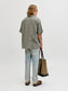 model_shot-back