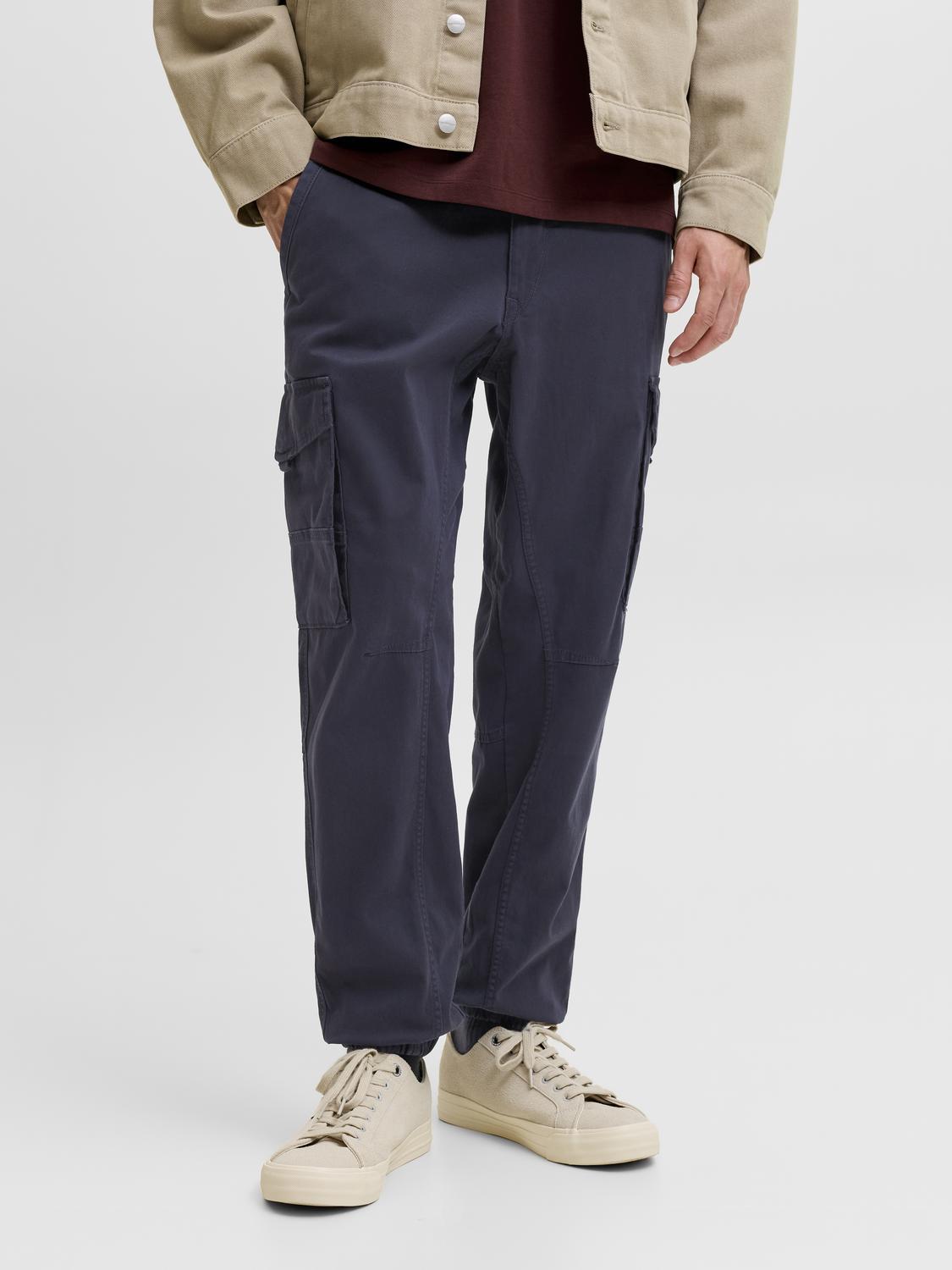 model_shot-front