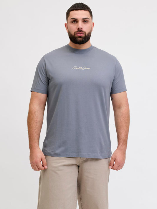 model_shot-front