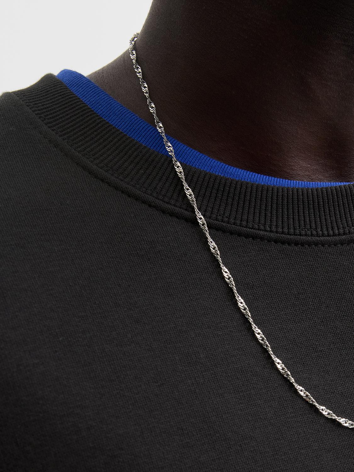 model_shot-detail