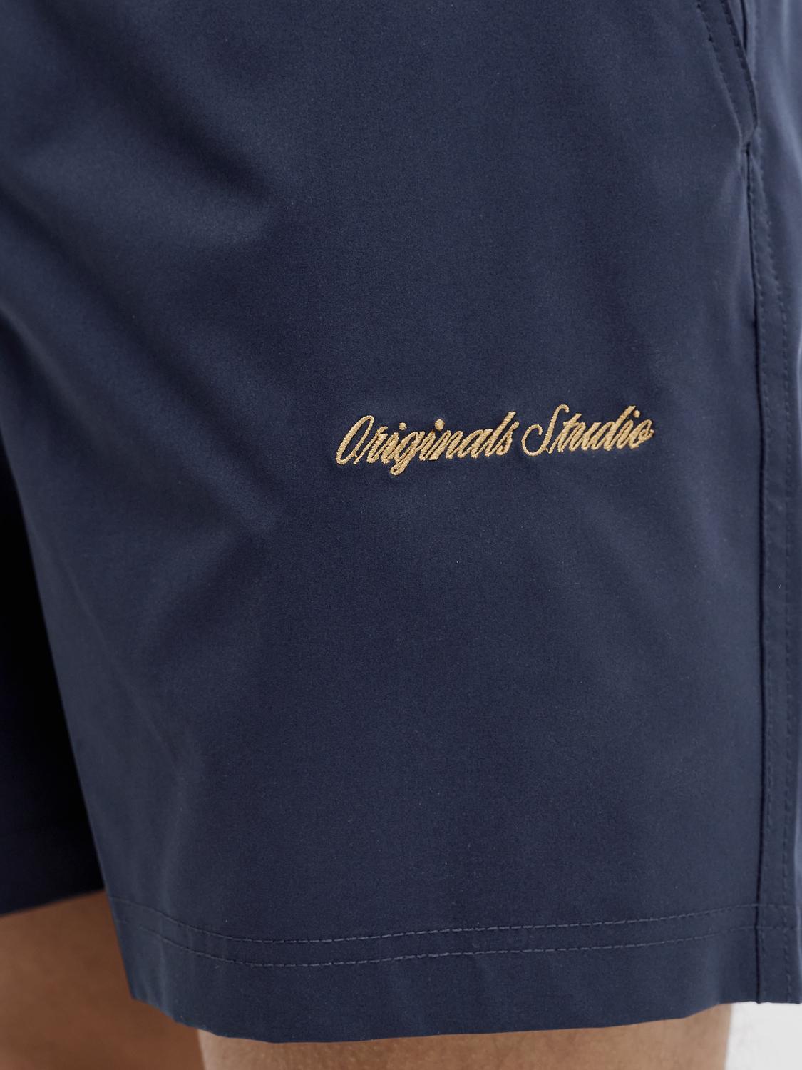 model_shot-detail