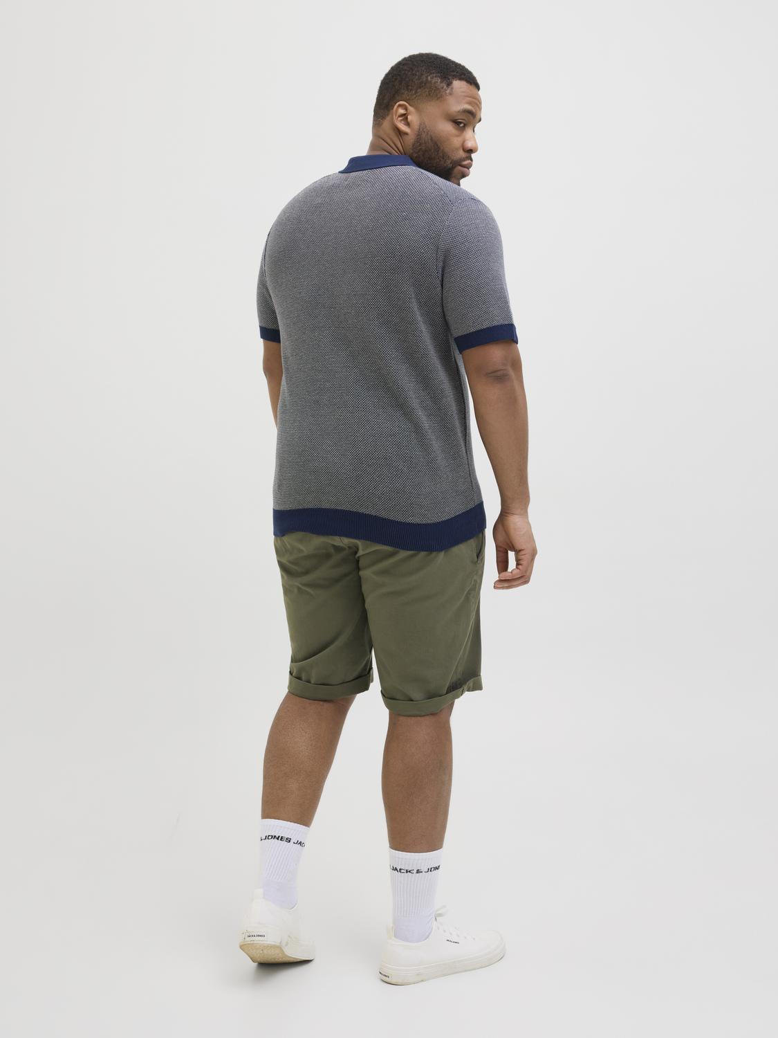 model_shot-back