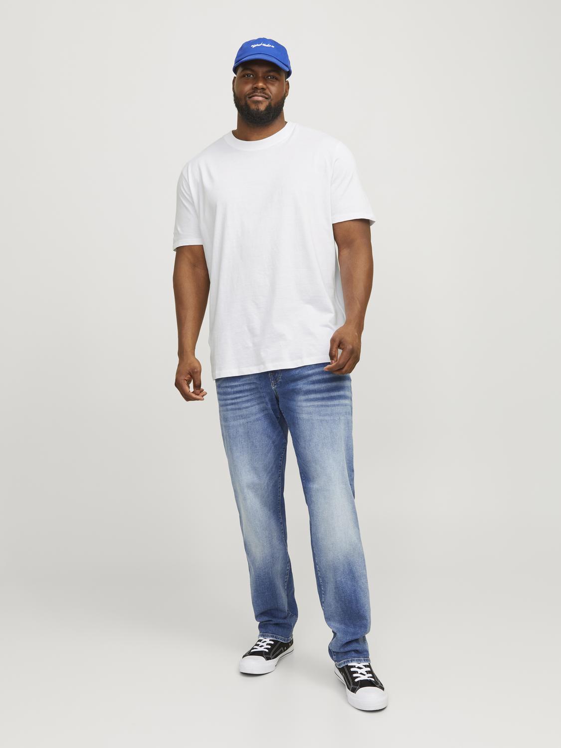 model_shot-front_full