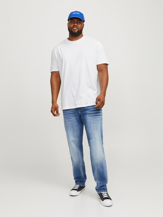 model_shot-front_full