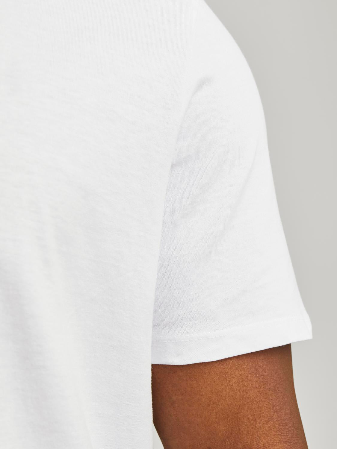 model_shot-detail