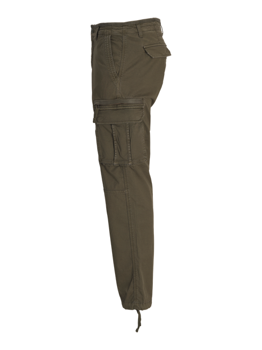 model_shot-front